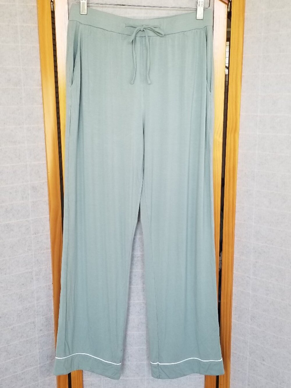 Cozy Earth Pajama Pants Bamboo Sage Green Wide Leg Size Medium